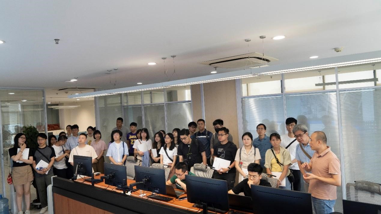 澳门历史教师国情研修班莅临钱能钱包科技参观考察